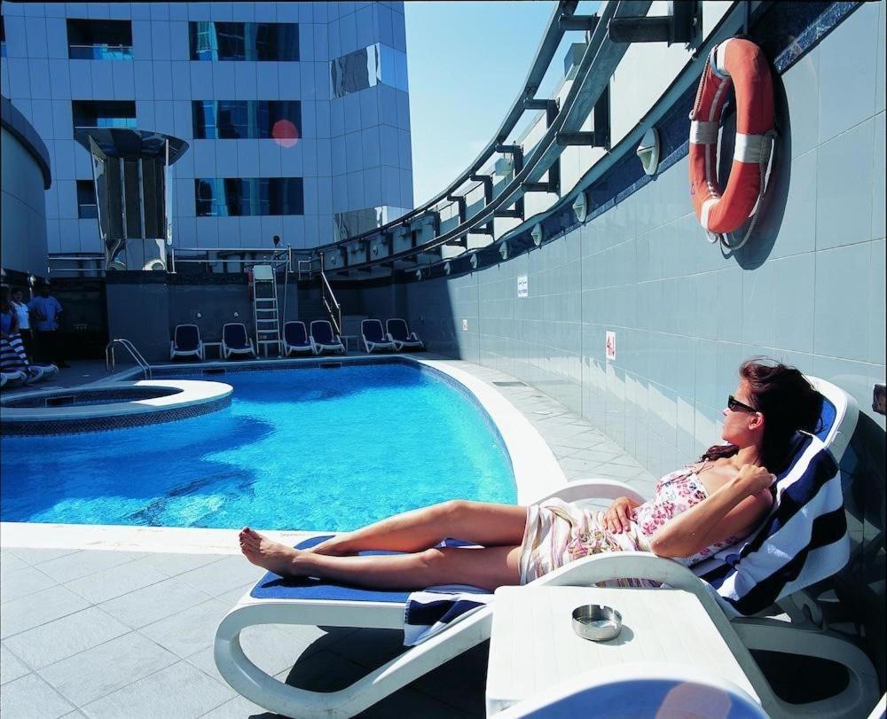 Royal Concorde Hotel & Suite Dubai Bagian luar foto
