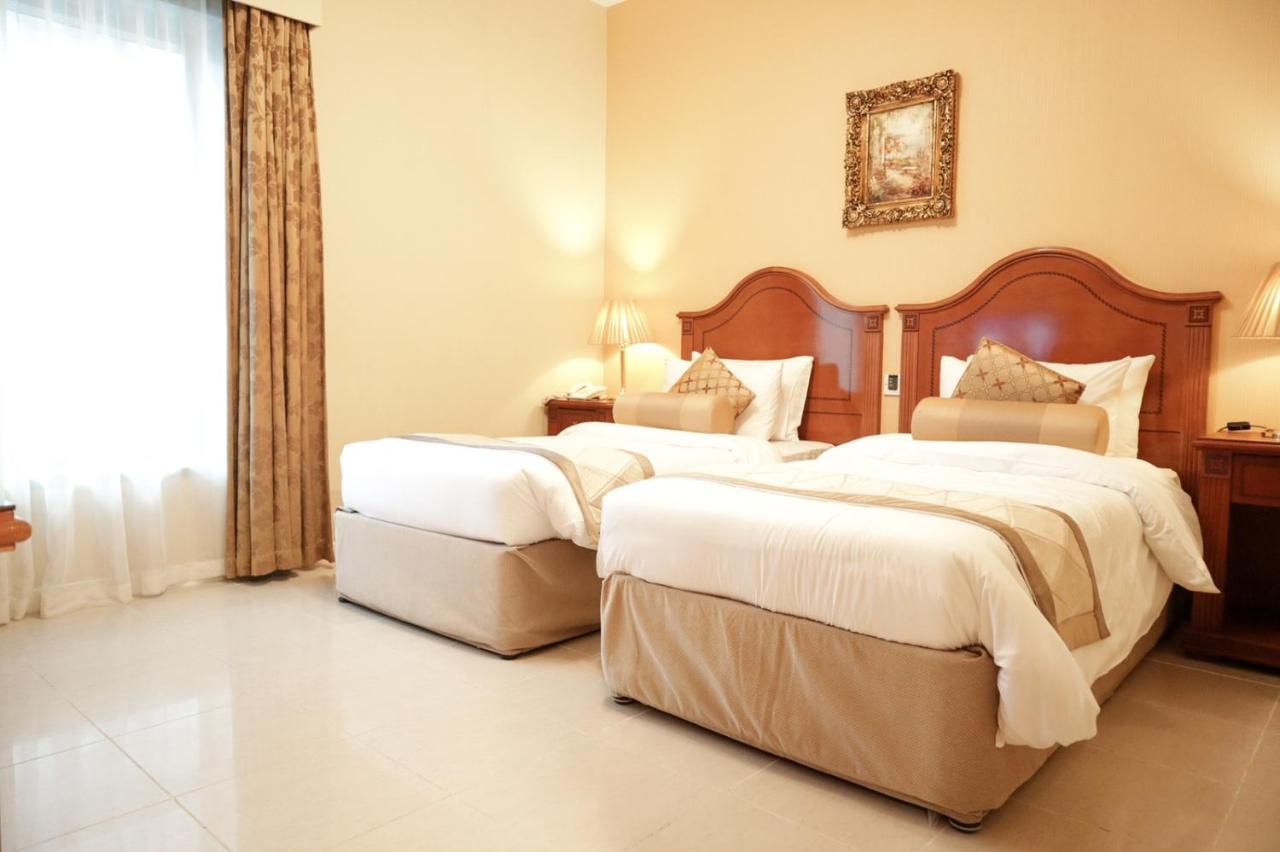 Royal Concorde Hotel & Suite Dubai Bagian luar foto