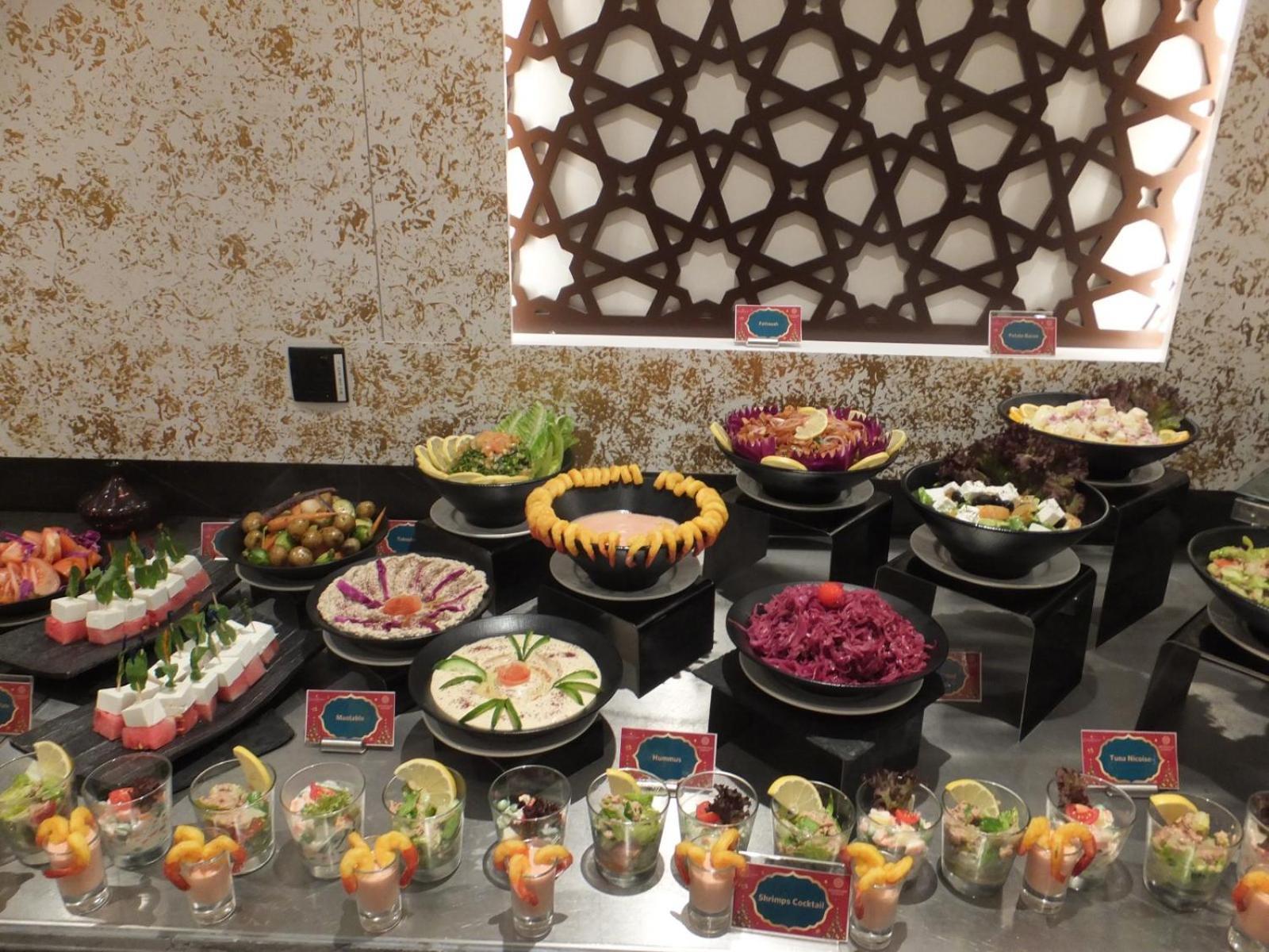 Royal Concorde Hotel & Suite Dubai Bagian luar foto