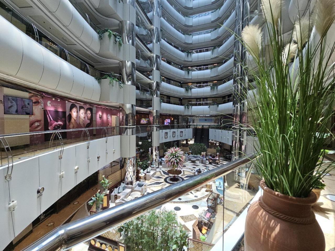 Royal Concorde Hotel & Suite Dubai Bagian luar foto