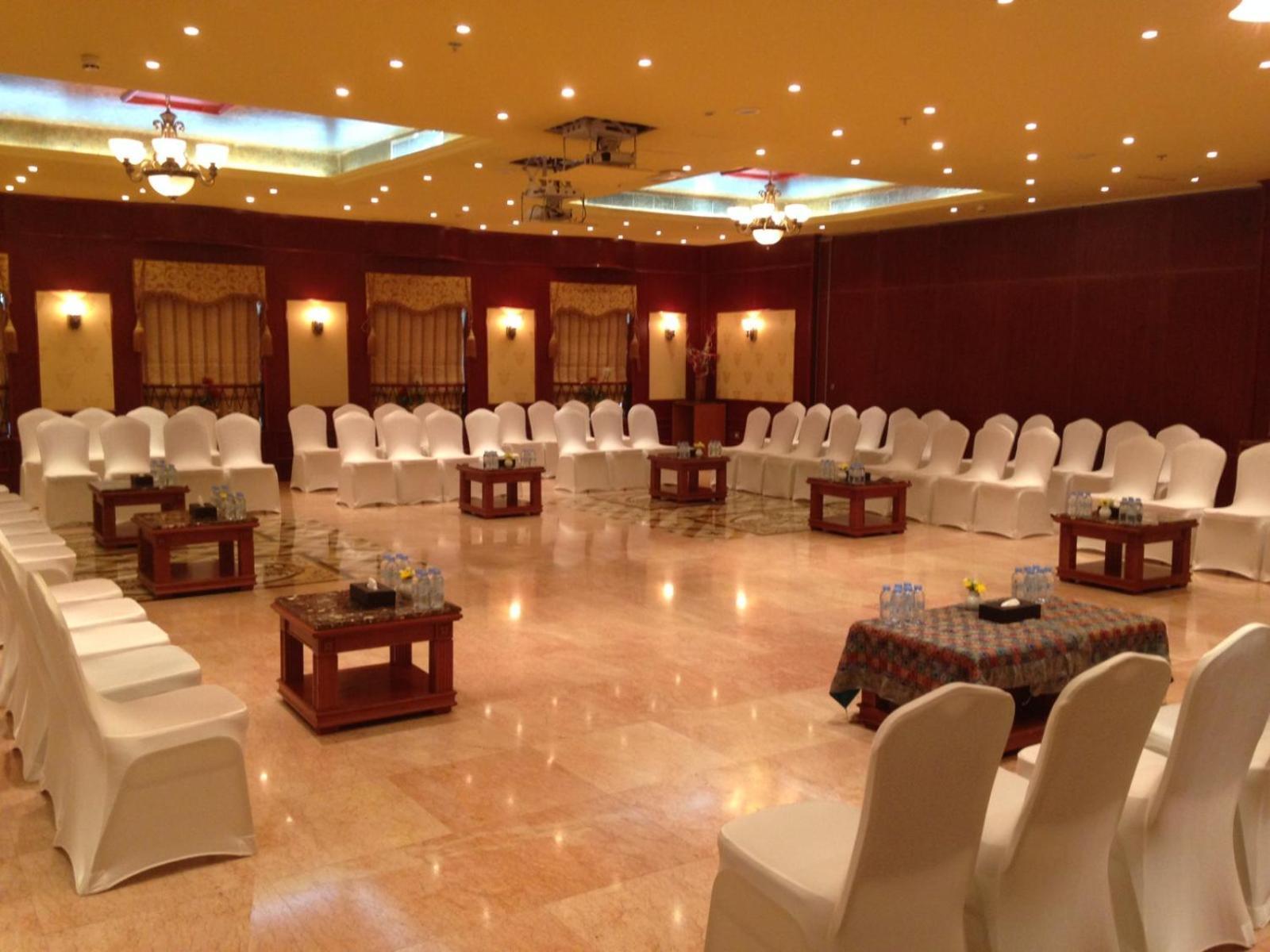 Royal Concorde Hotel & Suite Dubai Bagian luar foto