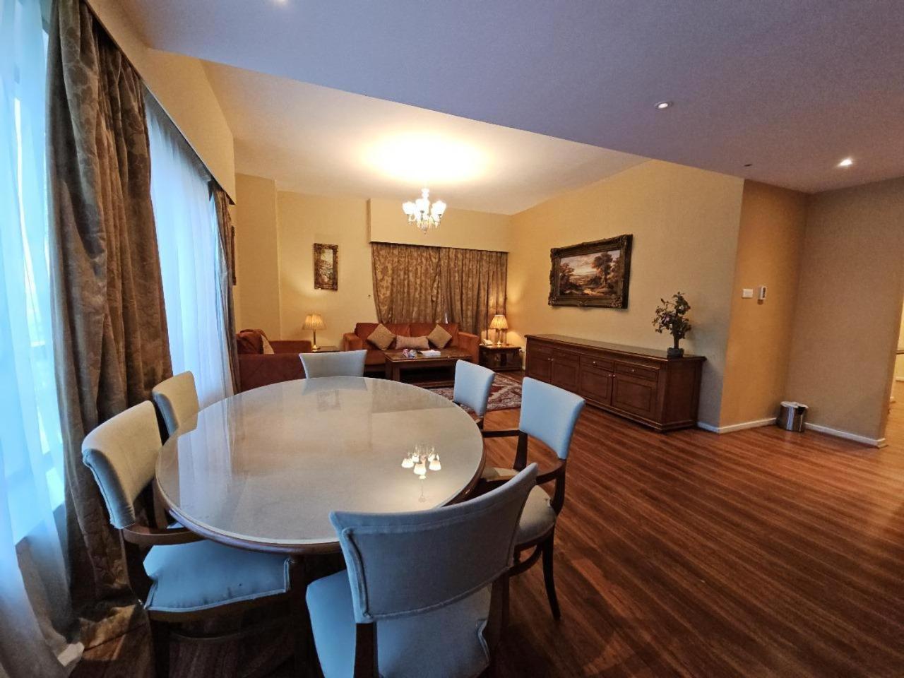 Royal Concorde Hotel & Suite Dubai Bagian luar foto